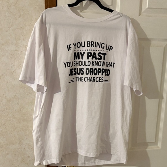 None Other - White Graphic T-Shirt Jesus dropped the charges! Size 3X.